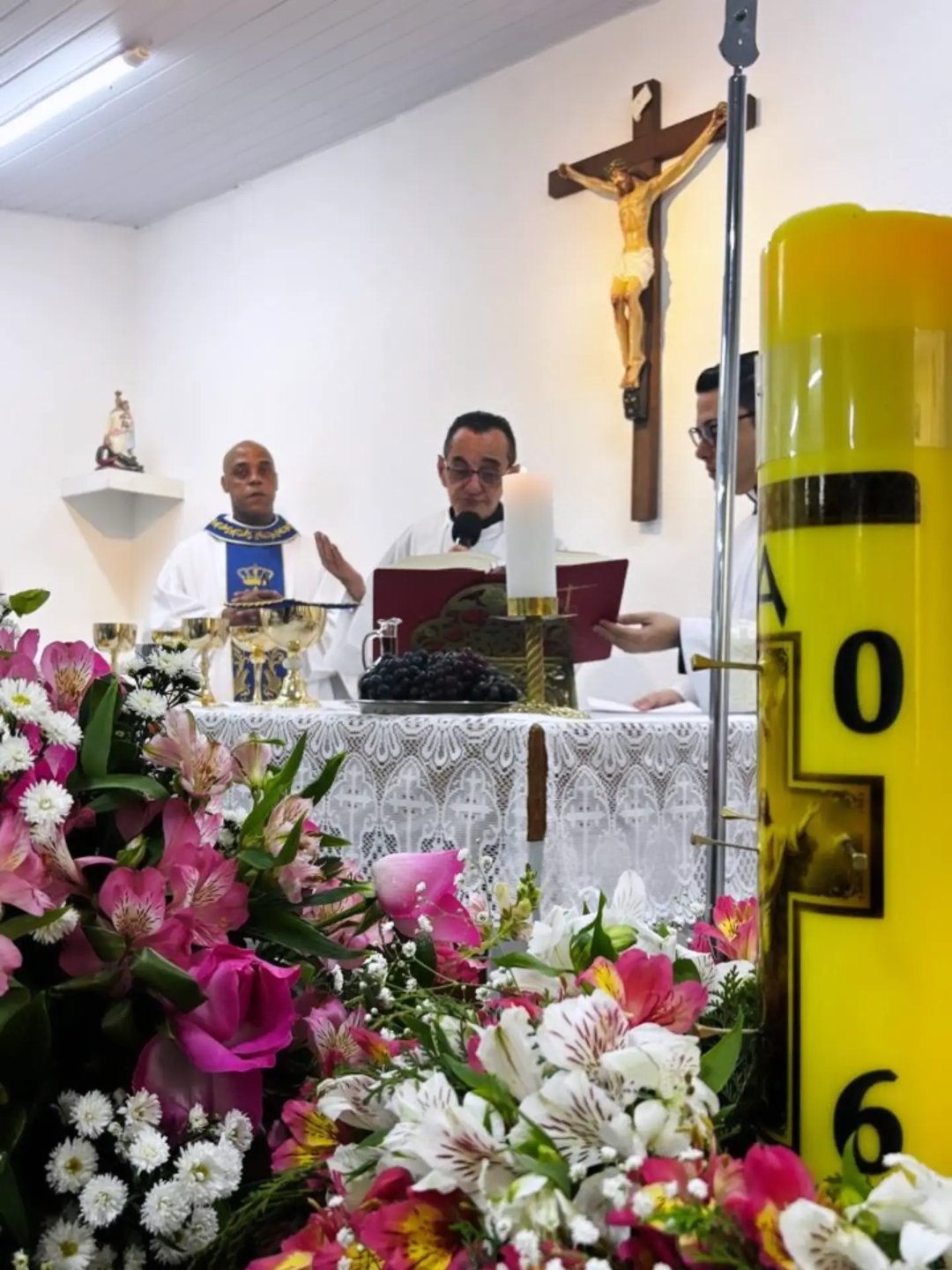 Santa Missa no altar